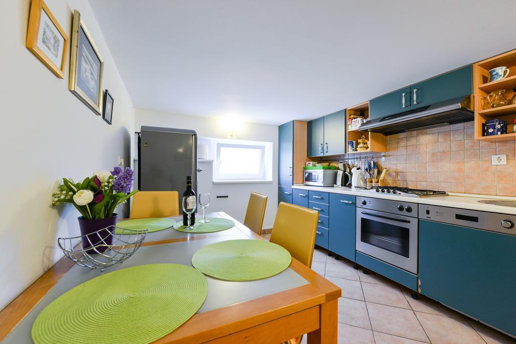 Apartment Mirana With Garden And Free Parking Zára Szoba fotó