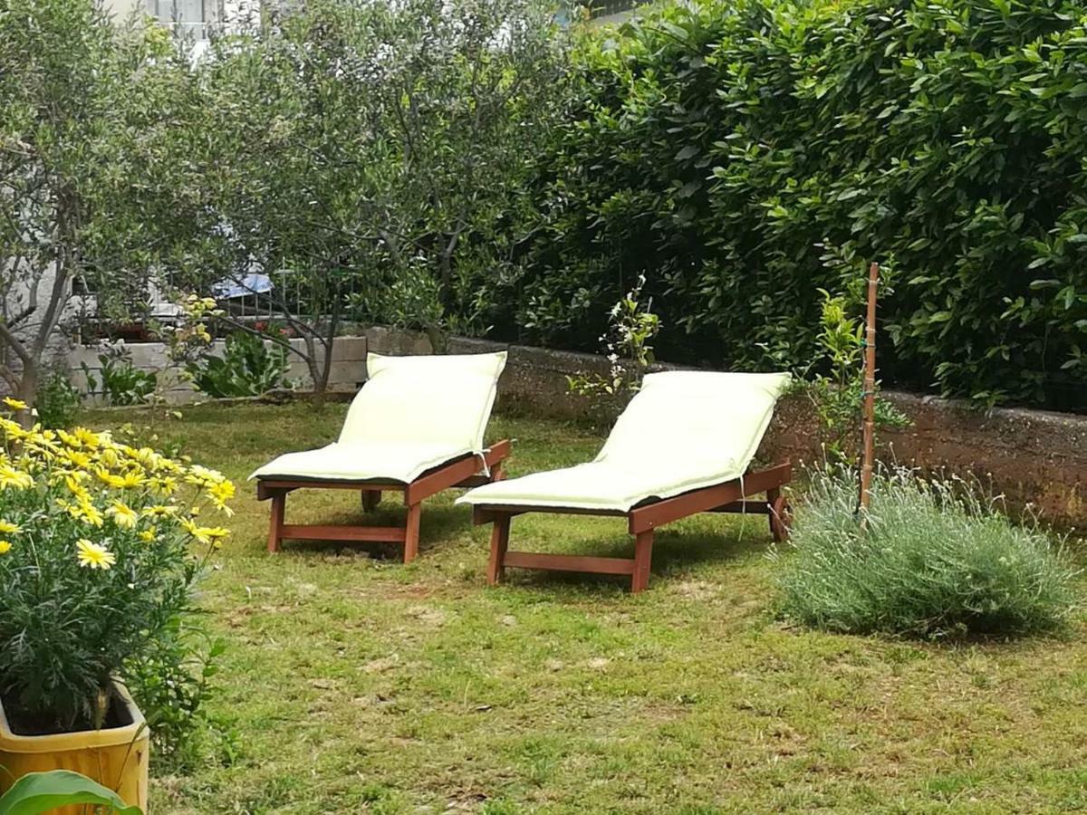 Apartment Mirana With Garden And Free Parking Zára Kültér fotó